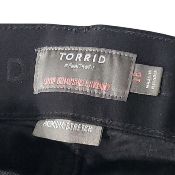 TORRID Womens Black Crop Bombshell Skinny Premium Stretch 16 - Picture 4 of 5